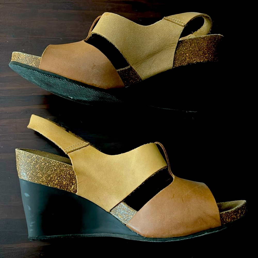 Women’s Leather Wedge Sandals Size 10 US (feels like a 9 US) Made in Spain